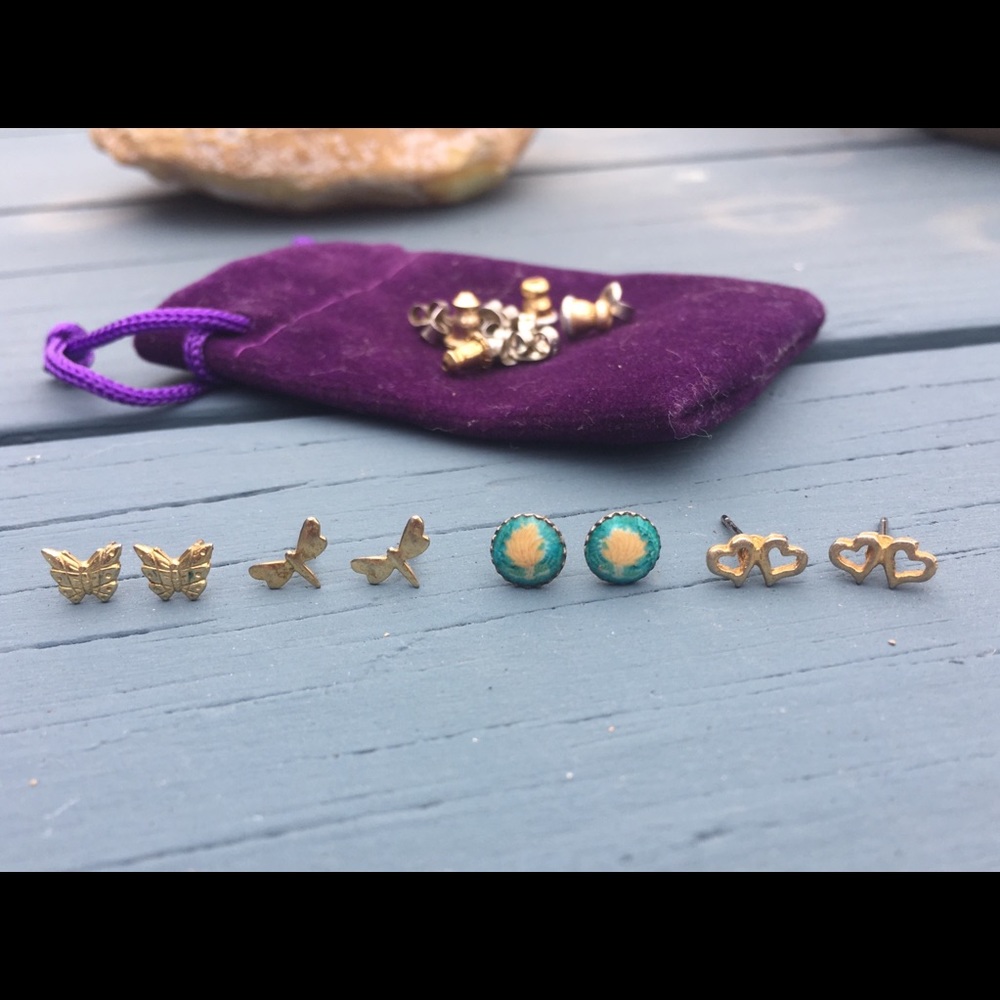 4 Pairs of Tiny Vintage Stud Earrings